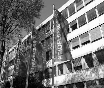 1977 image of Headquarters